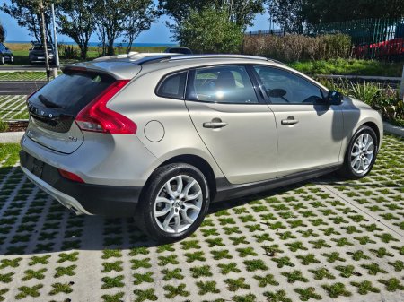 2017 Volvo V40 - photo 8