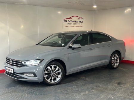 2022 Volkswagen Passat - photo 2