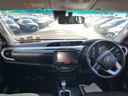 2023 Toyota Hilux - photo 8