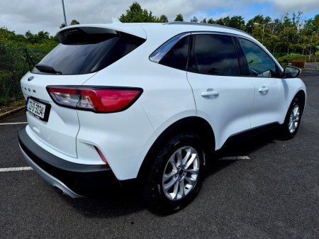 2022 Ford Kuga - photo 5