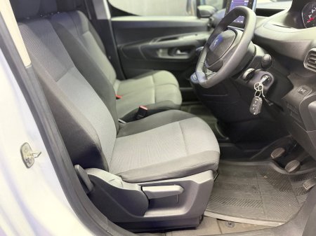 2022 Peugeot Partner - photo 13