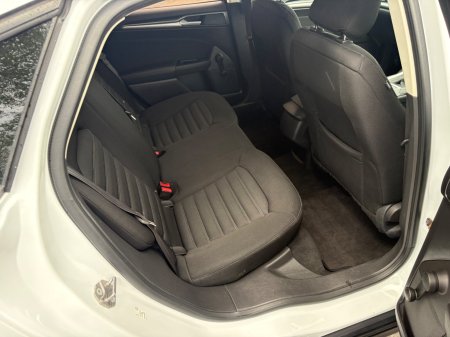 2016 Ford Mondeo - photo 10