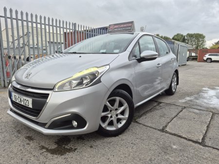 2016 Peugeot 208 - photo 2