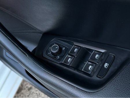 2018 Volkswagen Passat - photo 13