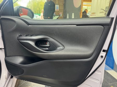 2020 Toyota Yaris - photo 16