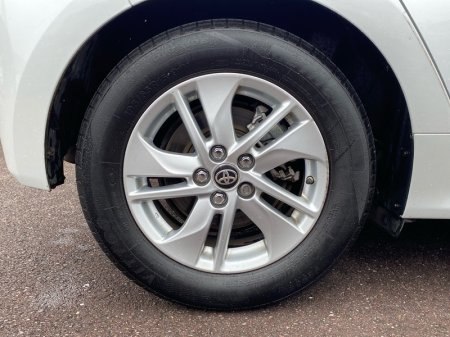 2024 Toyota Yaris - photo 14