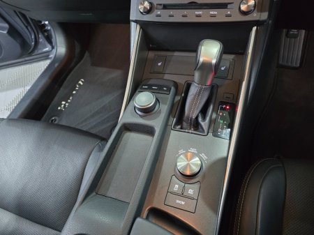 2016 Lexus IS - photo 19