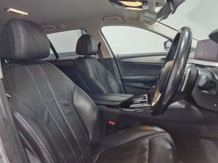 2019 BMW 5-Series - photo 19