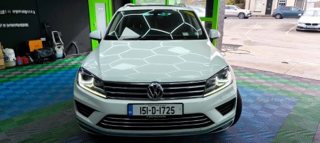 2015 Volkswagen Touareg - photo 2
