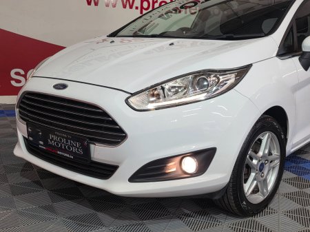 2016 Ford Fiesta - photo 10