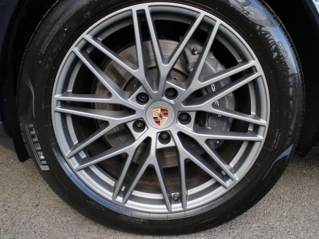 2026 Porsche Cayenne - photo 11