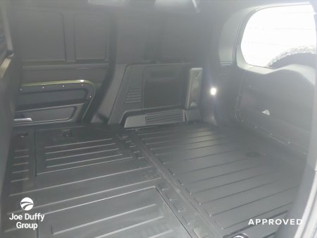 2026 Land Rover Defender - photo 5