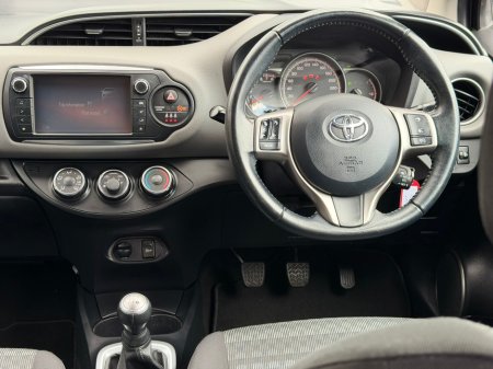 2017 Toyota Yaris - photo 5