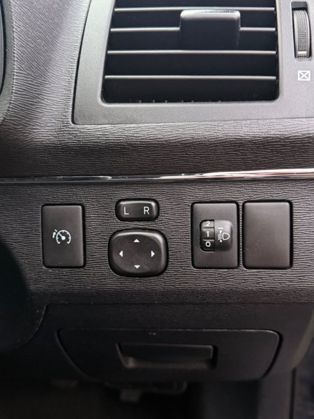 2009 Toyota Avensis - photo 32