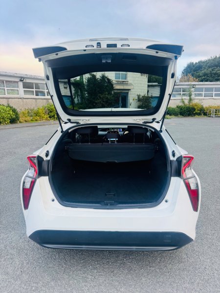 2018 Toyota Prius - photo 15
