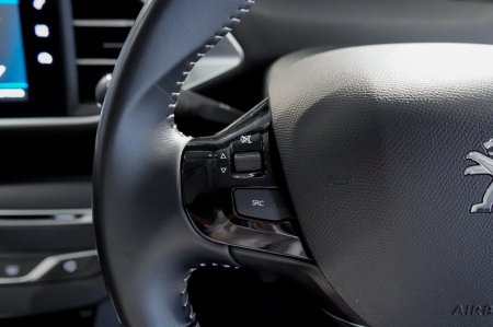 2020 Peugeot 308 - photo 13