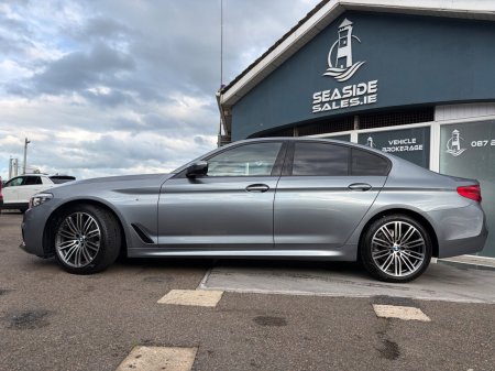 2017 BMW 5-Series - photo 2
