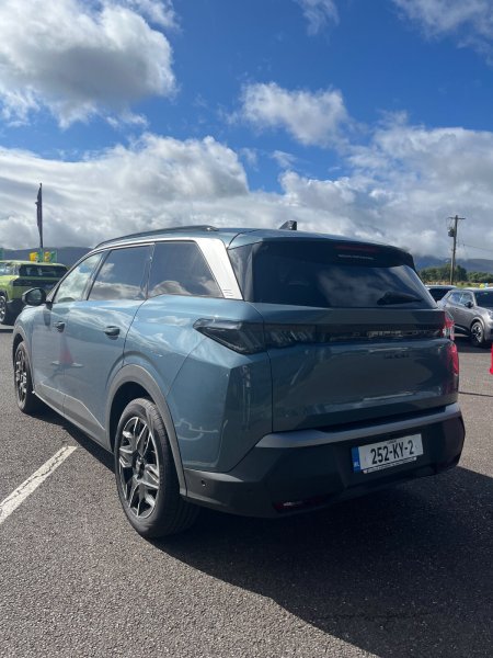 2025 Peugeot 5008 - photo 4