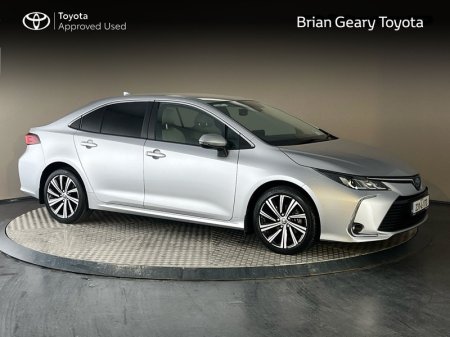2023 Toyota Corolla HYBRID LUNA SPORT SALOON
