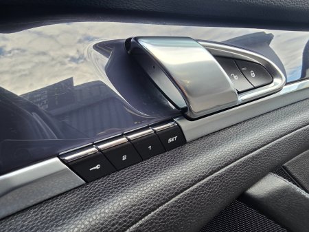 2016 Porsche Panamera - photo 20