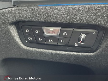2022 BMW 3-Series - photo 17