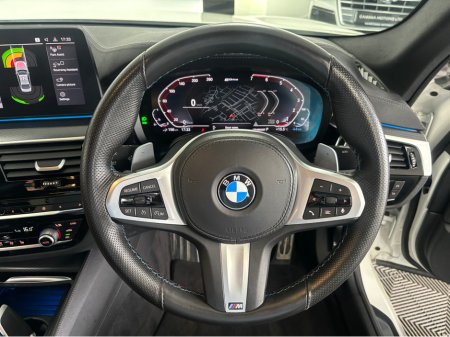 2021 BMW 5-Series - photo 13