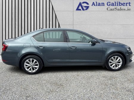 2020 Skoda Octavia - photo 3