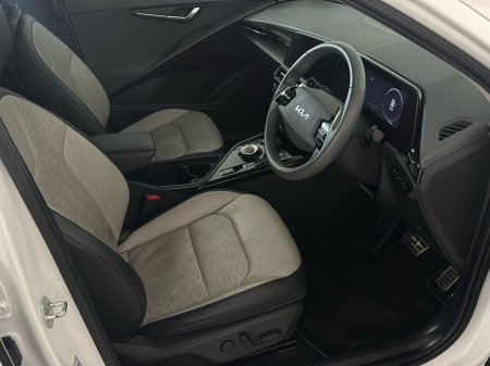 2024 Kia Niro - photo 13