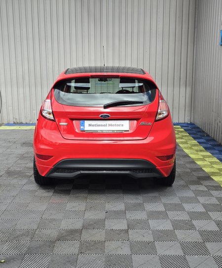 2015 Ford Fiesta - photo 4