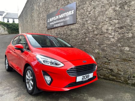 2019 Ford Fiesta - photo 2