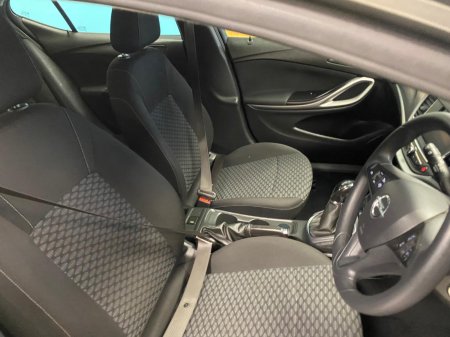 2021 Opel Astra - photo 11
