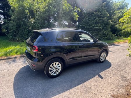 2023 Volkswagen T-Cross - photo 2