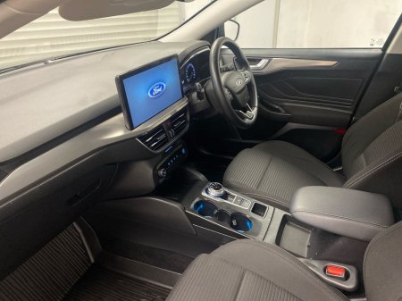 2023 Ford Focus - photo 2
