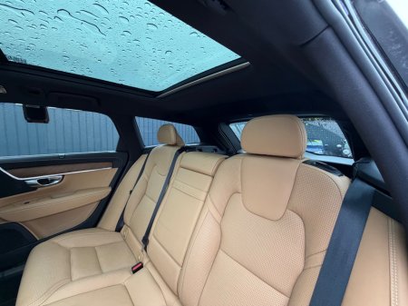 2019 Volvo V90 - photo 46