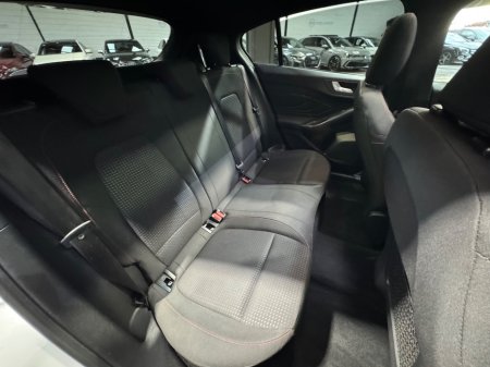 2019 Ford Focus - photo 20