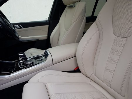 2021 BMW X5 - photo 7