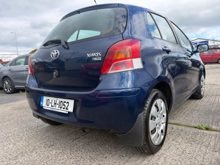 2010 Toyota Yaris - photo 4