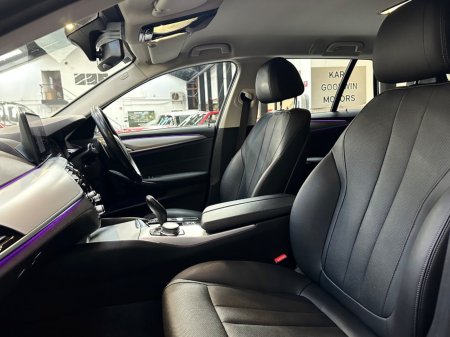 2022 BMW 5-Series - photo 14