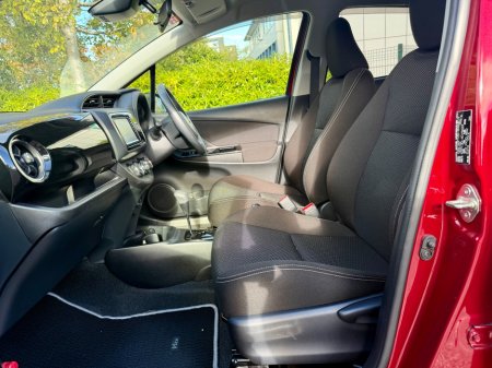 2019 Toyota Vitz - photo 23