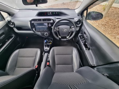 2019 Toyota Aqua - photo 21