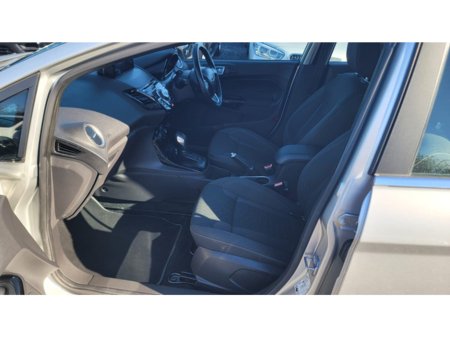 2016 Ford Fiesta - photo 14