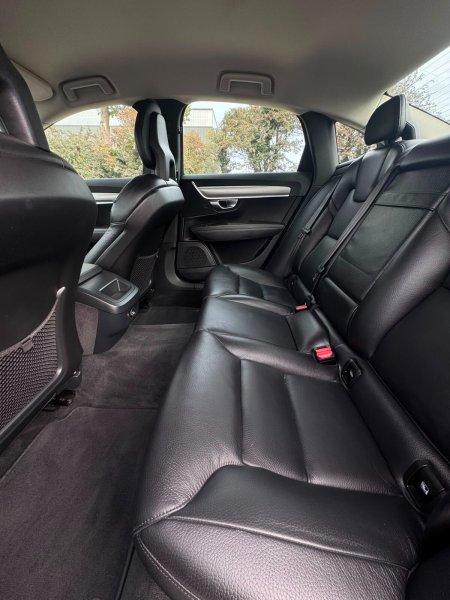 2017 Volvo S90 - photo 18