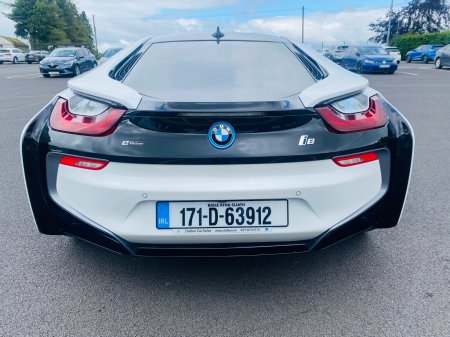 2017 BMW i8 - photo 9