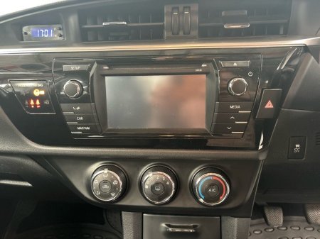 2016 Toyota Corolla - photo 12