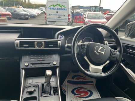 2016 Lexus IS - photo 9