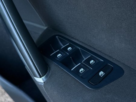 2019 Volkswagen Golf - photo 12