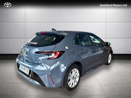 2026 Toyota Corolla - photo 2