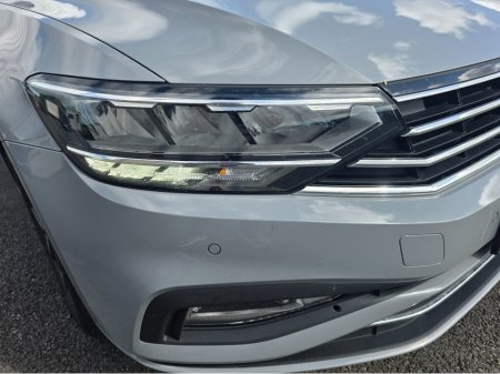 2022 Volkswagen Passat - photo 4