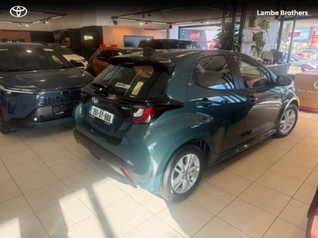 2026 Toyota Yaris - photo 2