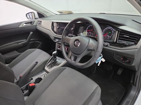 2019 Volkswagen Polo - photo 9